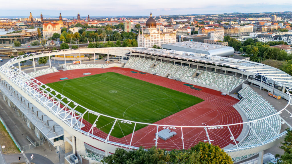 Netzwerkveranstaltung im Heinz-Steyer-Stadion Dresden für Unternehmen.